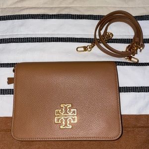 EUC Tory Burch Britten Bag Wallet Chain Crossbody Brown Pebble